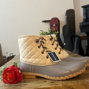 Nautica Beige and Brown Quilted Boots